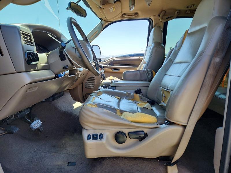 2004 FORD EXCURSION XLT — Фото 7 из 13