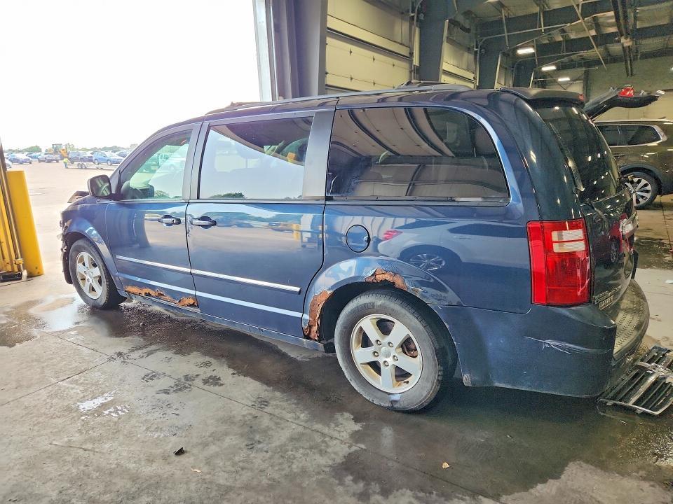 2008 DODGE GRAND CARAVAN SXT — Фото 2 из 14