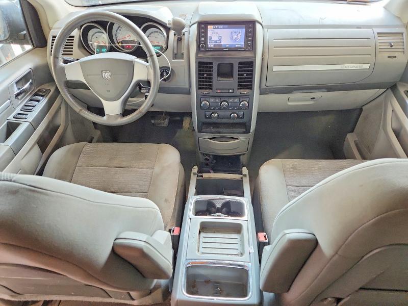 2008 DODGE GRAND CARAVAN SXT — Фото 8 из 14