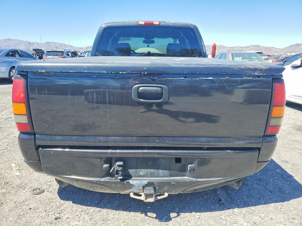 2004 GMC NEW SIERRA C1500 — Фото 6 из 12