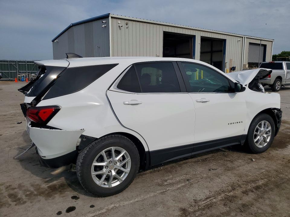 2024 CHEVROLET EQUINOX LT — Фото 3 из 13