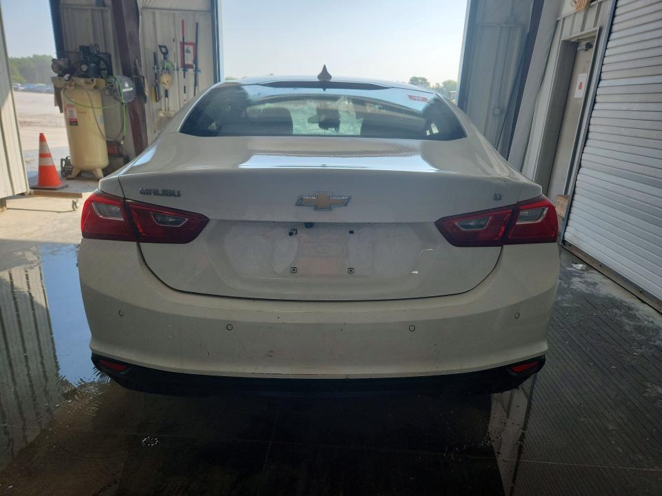 2024 CHEVROLET MALIBU LT — Фото 6 из 12
