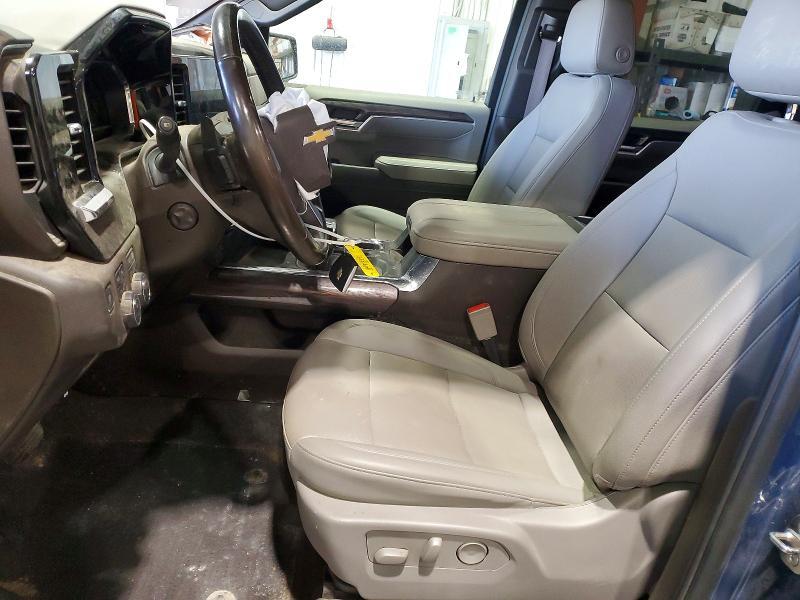 2024 CHEVROLET SILVERADO K1500 LTZ — Фото 7 из 12