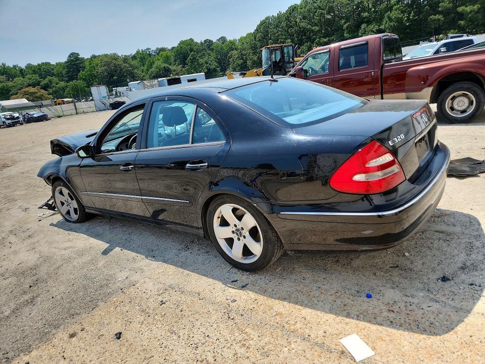 2004 MERCEDES-BENZ E 320 — Фото 2 из 13
