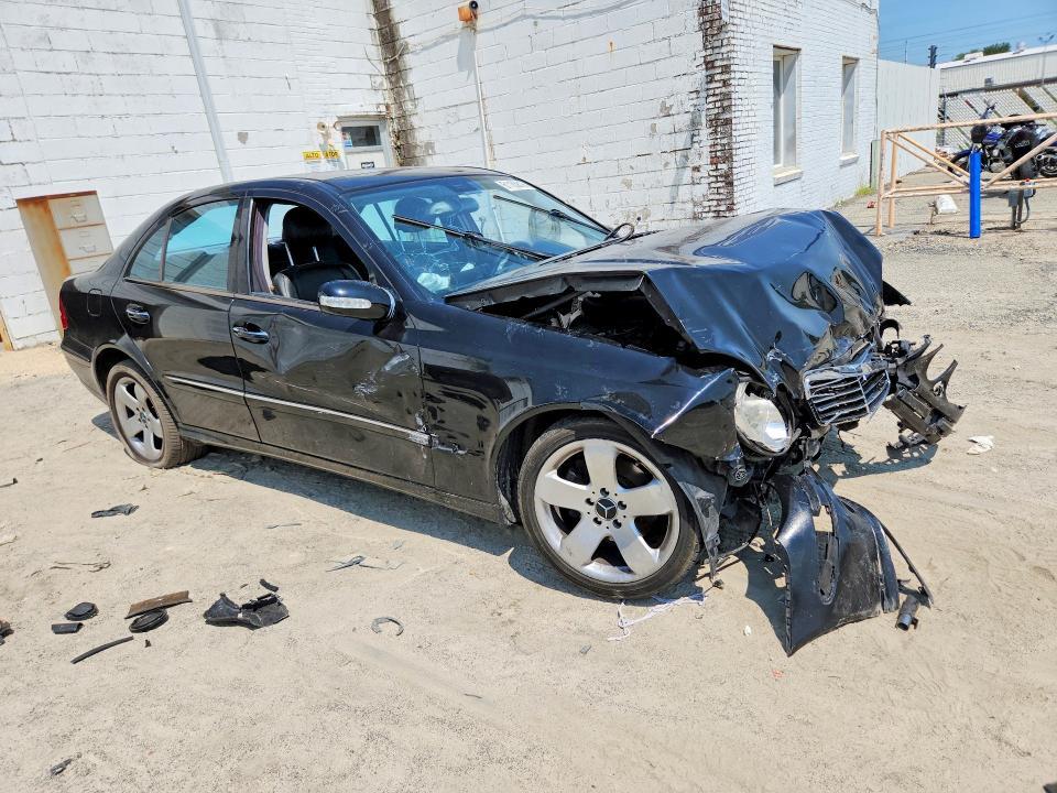 2004 MERCEDES-BENZ E 320 — Фото 4 из 13