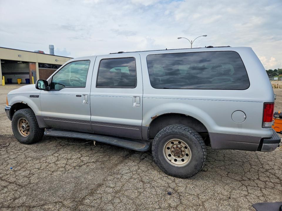 2001 FORD EXCURSION XLT — Фото 2 из 12