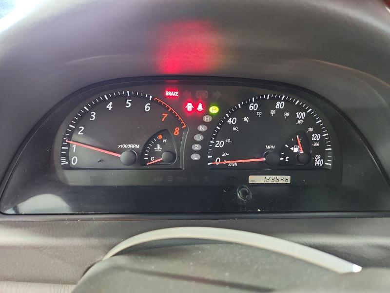 2004 TOYOTA CAMRY LE — Фото 9 из 12