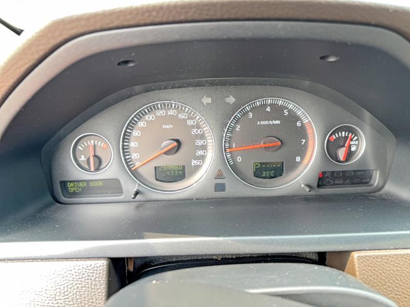 2010 VOLVO XC90 3.2 — Фото 8 из 10