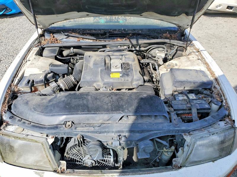 1996 LEXUS LS 400 — Фото 11 из 12
