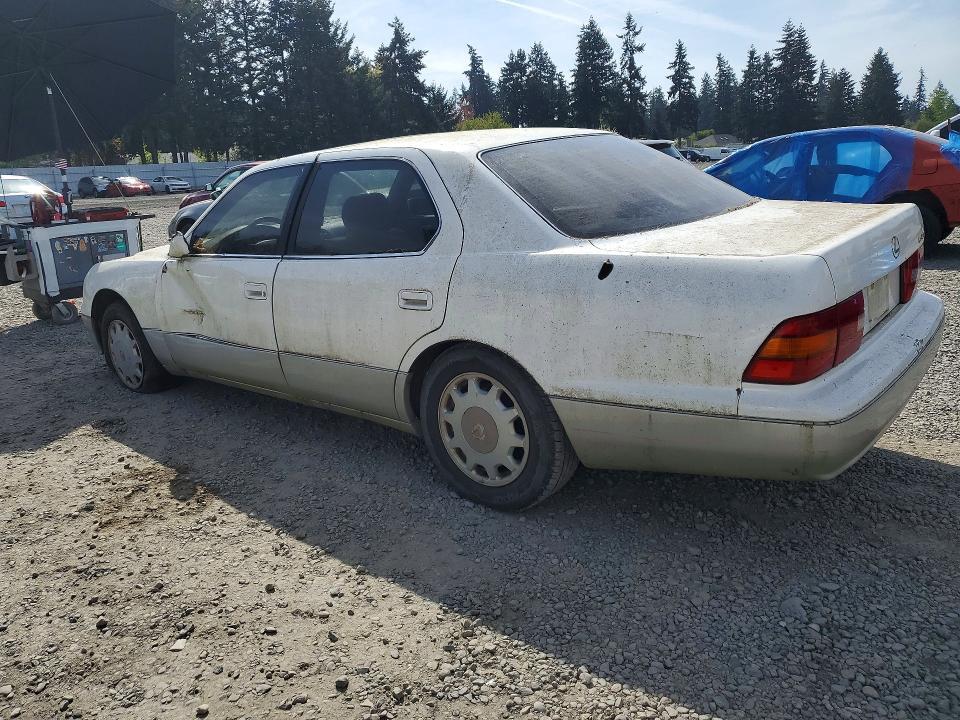 1996 LEXUS LS 400 — Фото 2 из 12