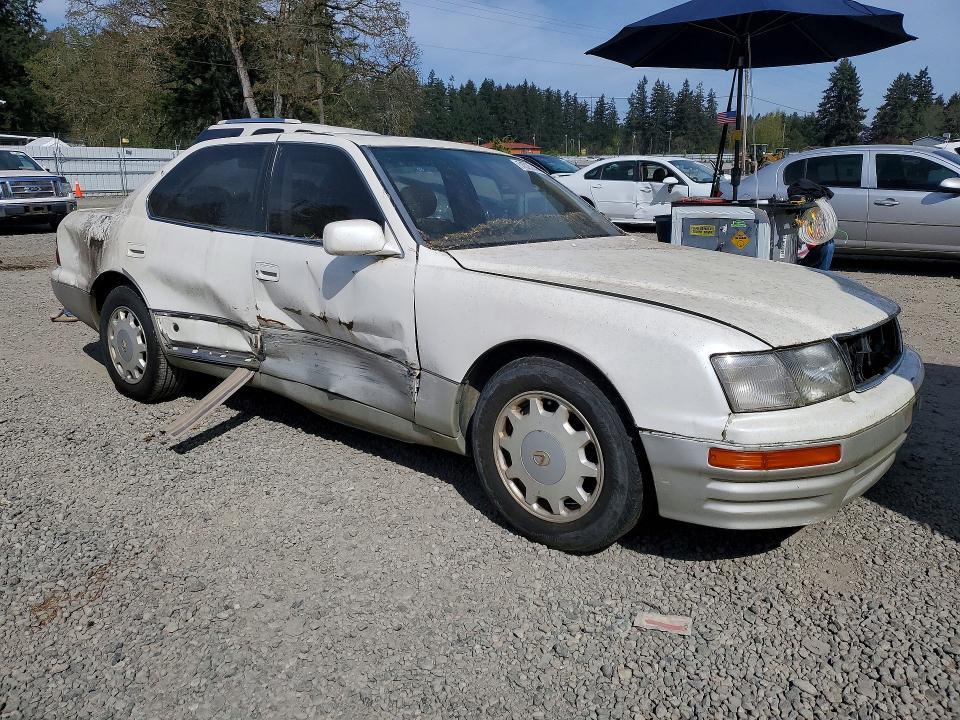 1996 LEXUS LS 400 — Фото 4 из 12