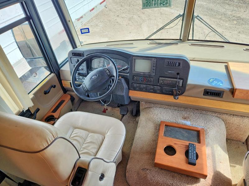 1FCNF53S710A04501 2001 ITASCO SUNCRUISER photo no. 9