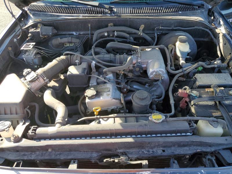 2004 TOYOTA TACOMA BASE — Фото 11 из 12