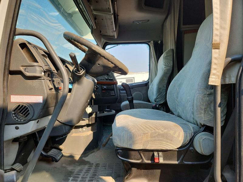 2004 VOLVO VN VNL — Фото 7 из 14
