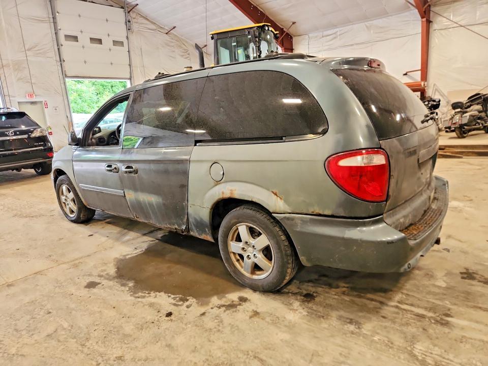 2005 DODGE GRAND CARAVAN SXT — Фото 2 из 13