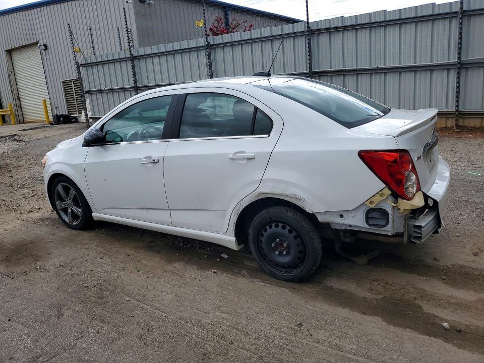 2016 CHEVROLET SONIC RS — Фото 2 из 13