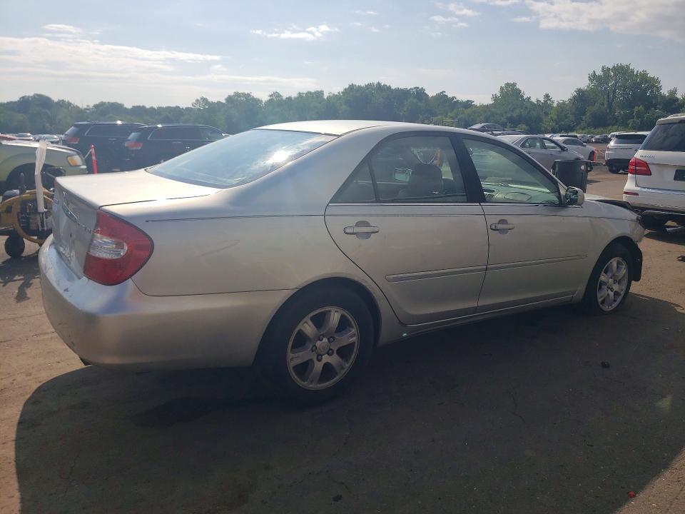2002 TOYOTA CAMRY XLE — Фото 3 из 13
