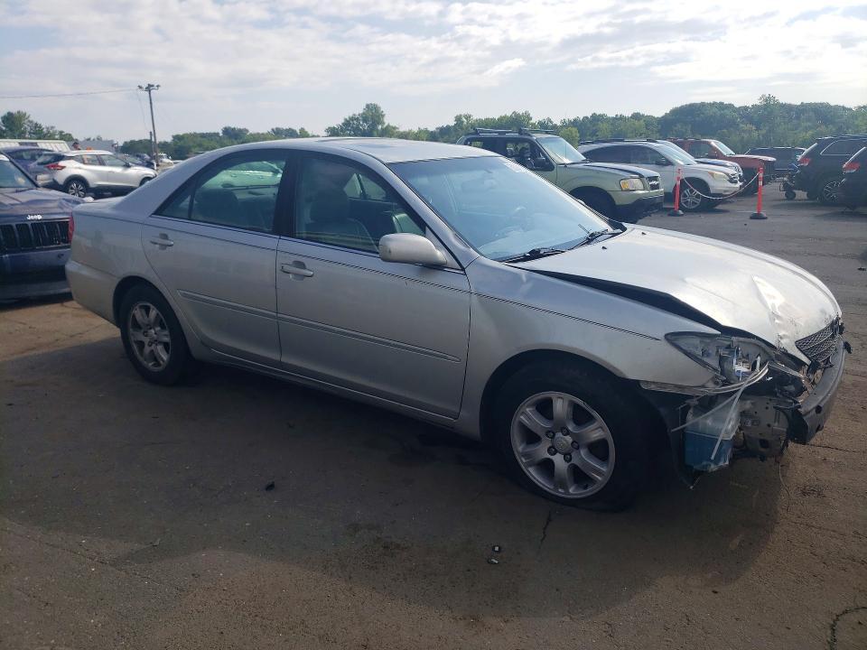 2002 TOYOTA CAMRY XLE — Фото 4 из 13