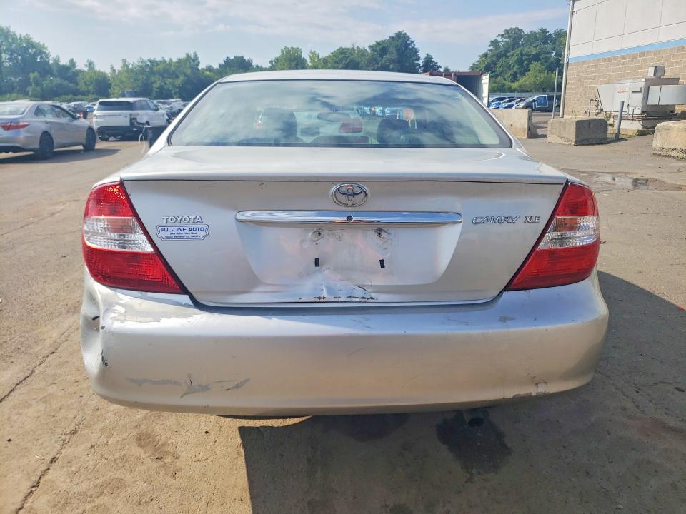 2002 TOYOTA CAMRY XLE — Фото 6 из 13
