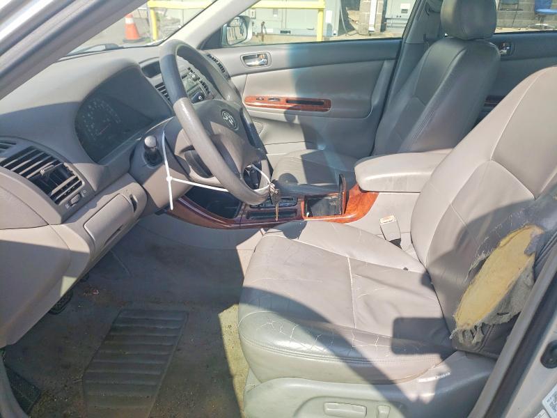 2002 TOYOTA CAMRY XLE — Фото 7 из 13