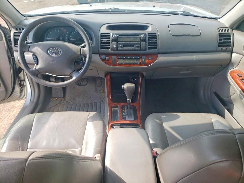 2002 TOYOTA CAMRY XLE — Фото 8 из 13