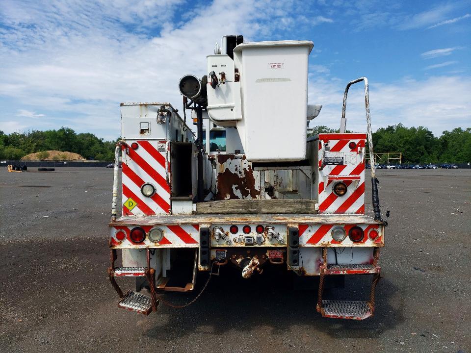 2002 GMC C7 BUCKET TRUCK — Фото 6 из 12
