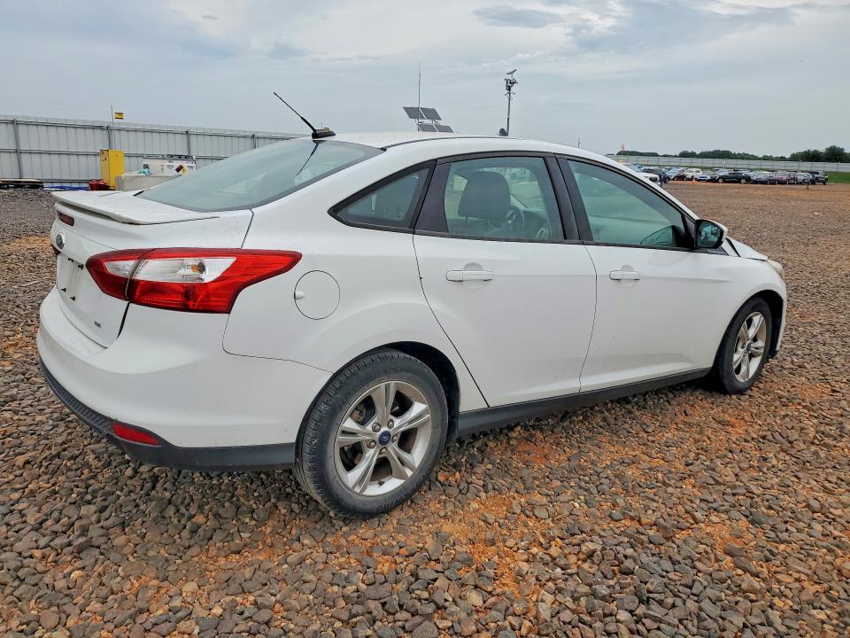 2012 FORD FOCUS SE — Фото 3 из 12