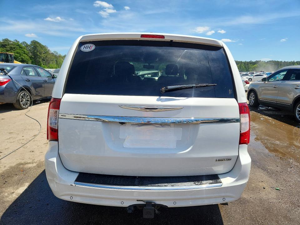 2016 CHRYSLER TOWN & COUNTRY LIMITED PLATINUM — Фото 6 из 13