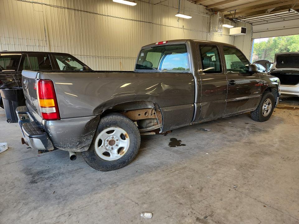2GCEC19V521296156 2002 CHEVROLET SILVERADO photo no. 3