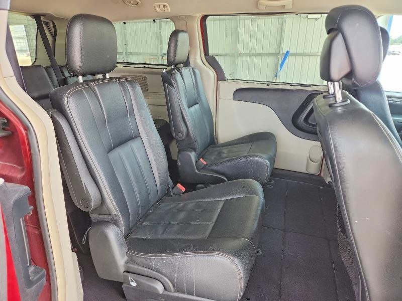 2016 CHRYSLER TOWN & COUNTRY TOURING — Фото 11 из 13