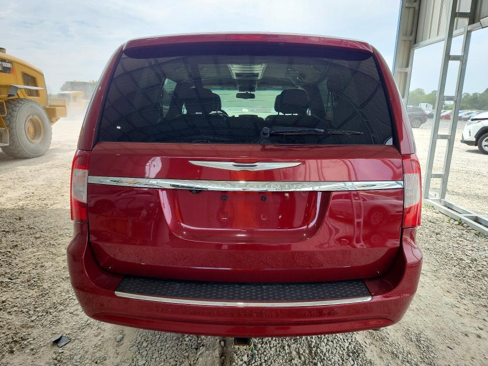2016 CHRYSLER TOWN & COUNTRY TOURING — Фото 6 из 13