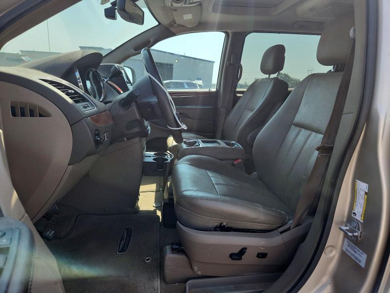 2016 CHRYSLER TOWN & COUNTRY TOURING L — Фото 7 из 13
