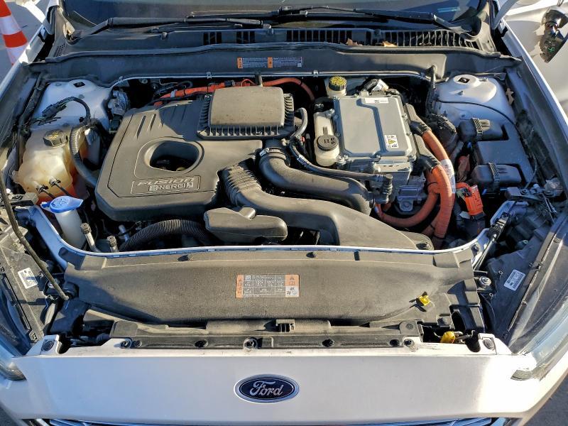2016 FORD FUSION SE PHEV — Фото 11 из 12