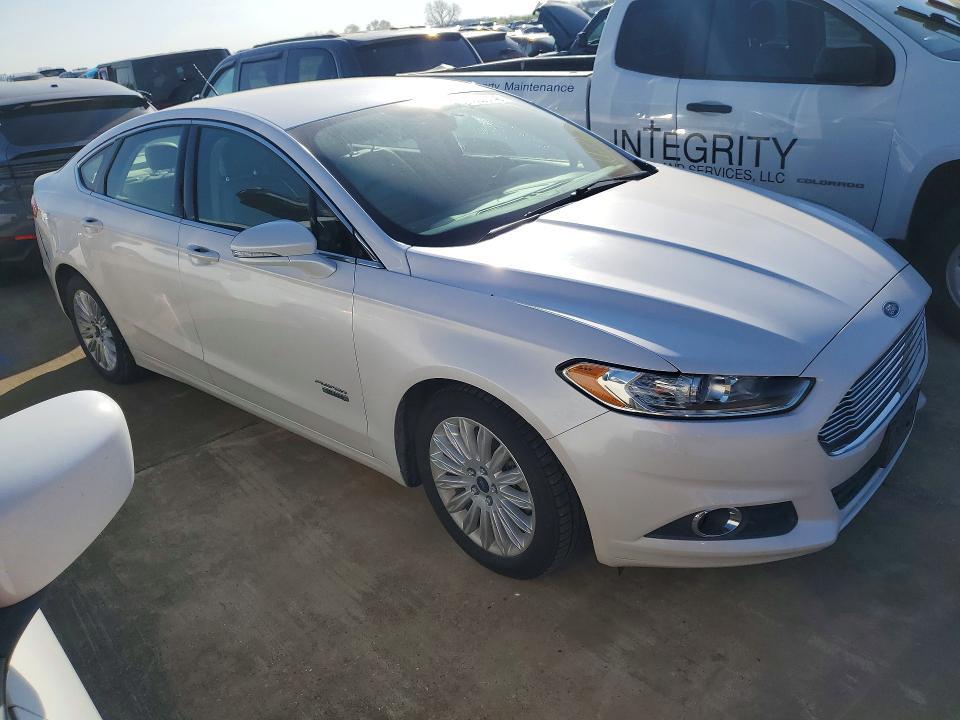 2016 FORD FUSION SE PHEV — Фото 4 из 12