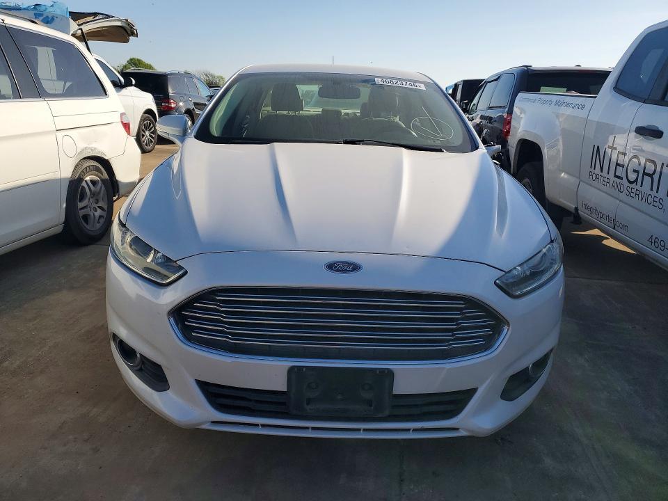 2016 FORD FUSION SE PHEV — Фото 5 из 12