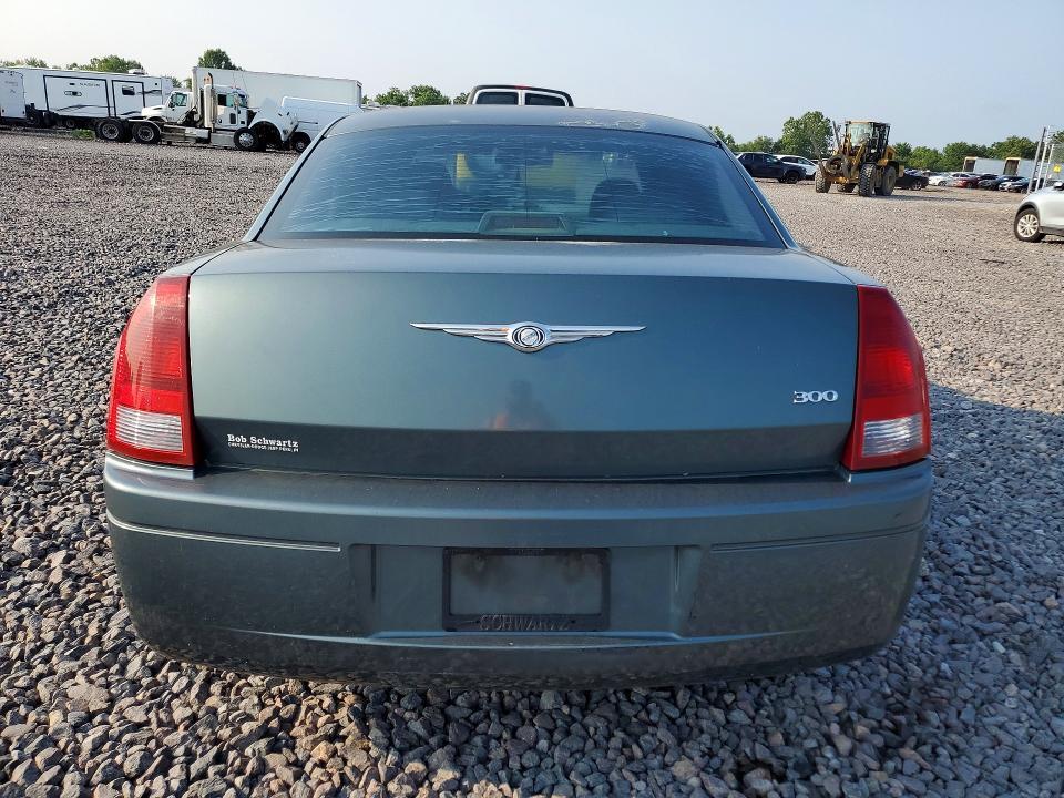 2005 CHRYSLER 300 — Фото 6 из 12