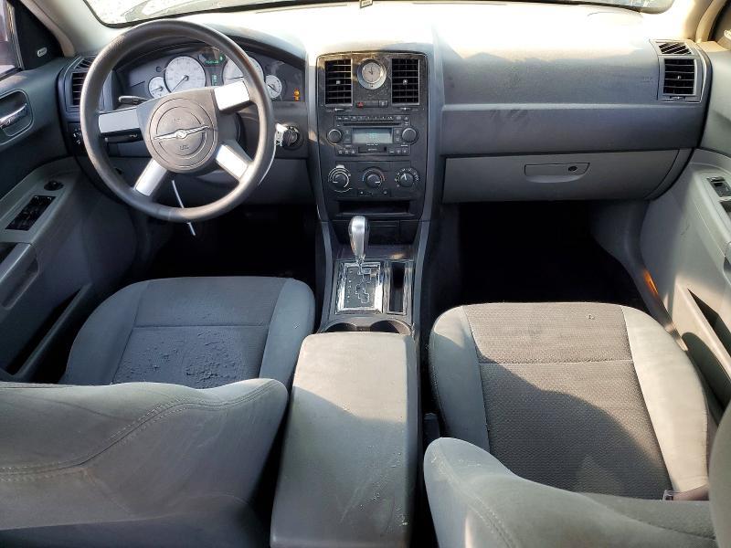 2005 CHRYSLER 300 — Фото 8 из 12