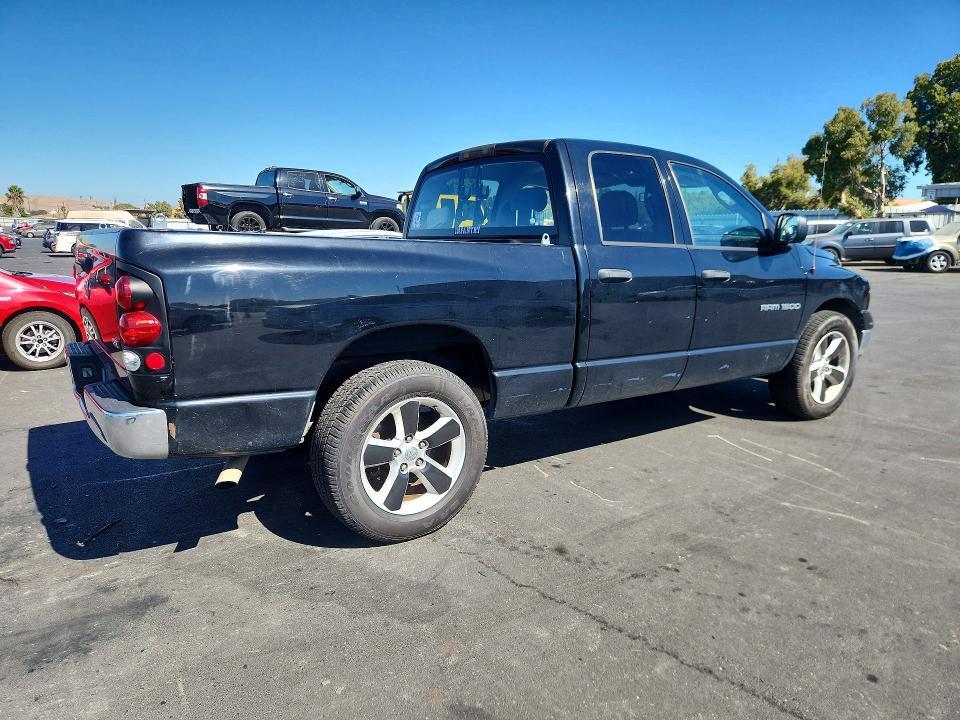 2005 DODGE RAM 1500 ST — Фото 3 из 12