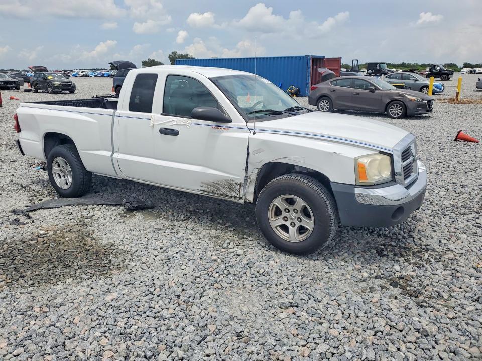 2005 DODGE DAKOTA SLT — Фото 4 из 12