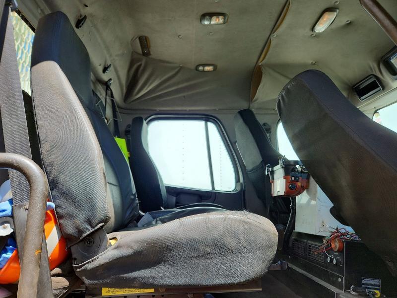 2012 FREIGHTLINER BUSINESS CLASS M2 CRANE TRUCK — Фото 10 из 14