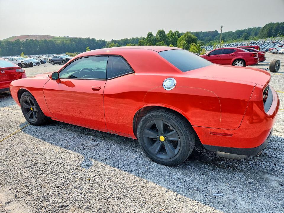 2016 DODGE CHALLENGER SXT — Фото 2 из 12