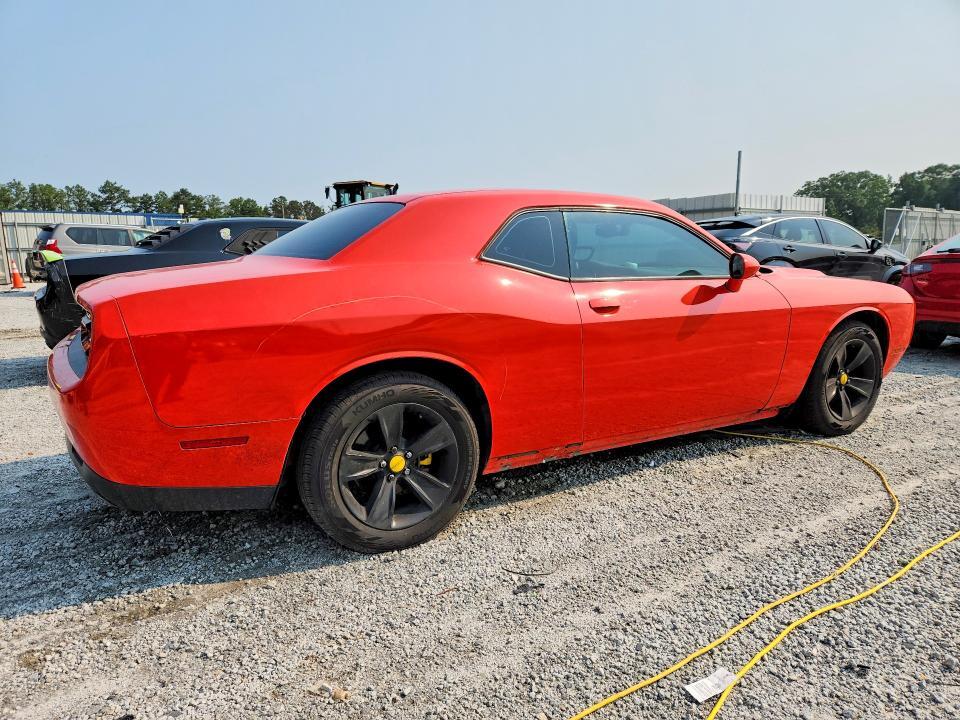 2016 DODGE CHALLENGER SXT — Фото 3 из 12