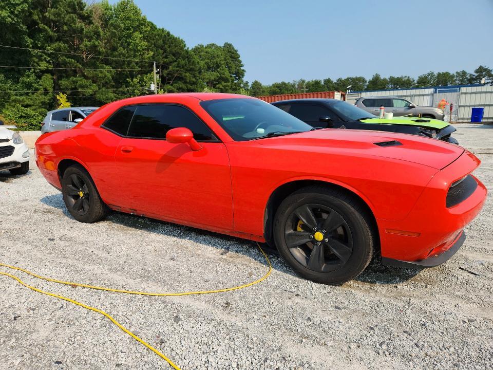 2016 DODGE CHALLENGER SXT — Фото 4 из 12
