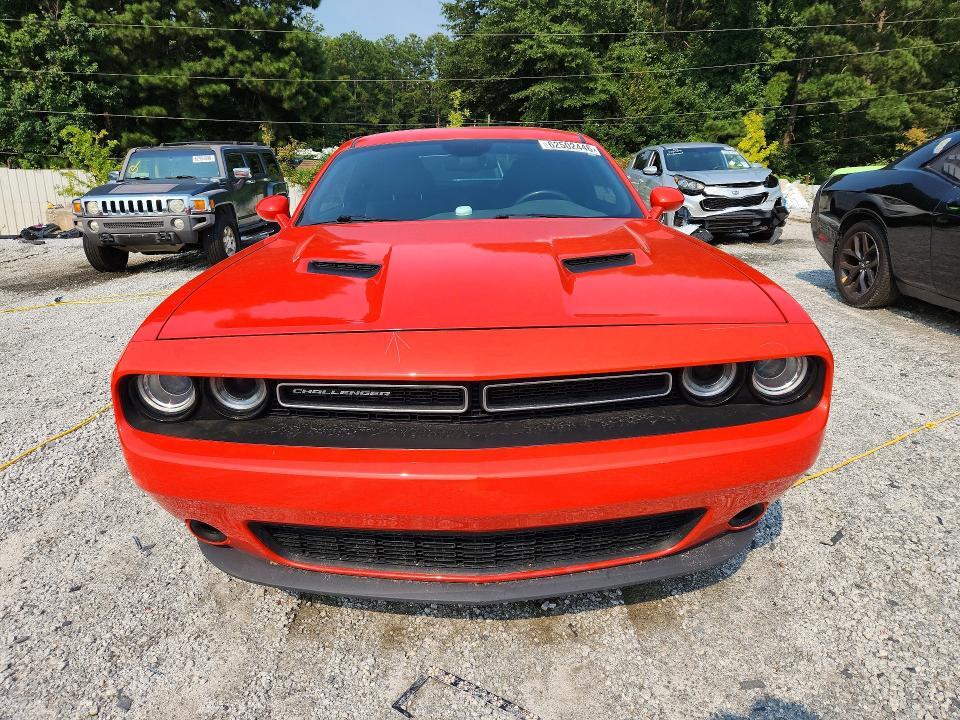 2016 DODGE CHALLENGER SXT — Фото 5 из 12