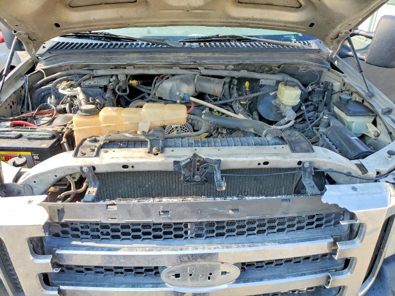 1FMNU40L65EB25750 2005 FORD EXCURSION photo no. 12