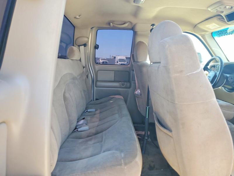 2002 GMC SIERRA K2500 HEAVY DUTY — Фото 10 из 13