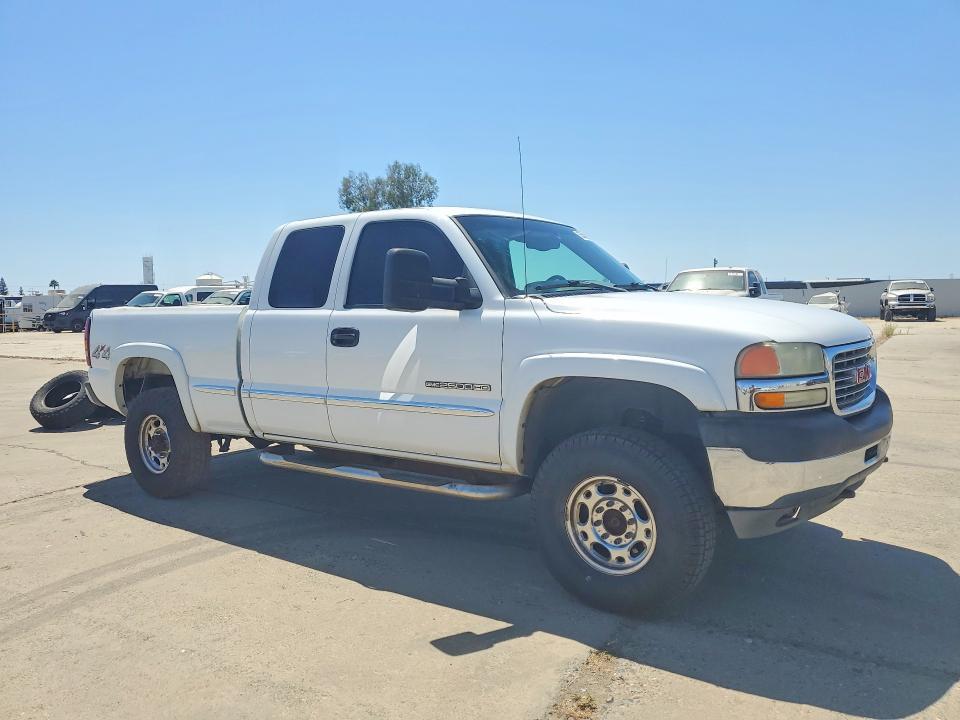 2002 GMC SIERRA K2500 HEAVY DUTY — Фото 4 из 13