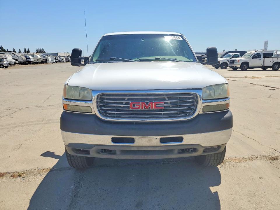 2002 GMC SIERRA K2500 HEAVY DUTY — Фото 5 из 13