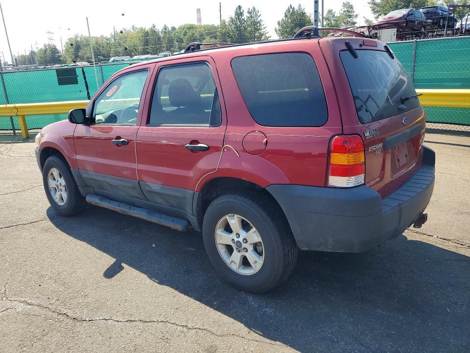 1FMCU93135KB12700 2005 FORD ESCAPE photo no. 2