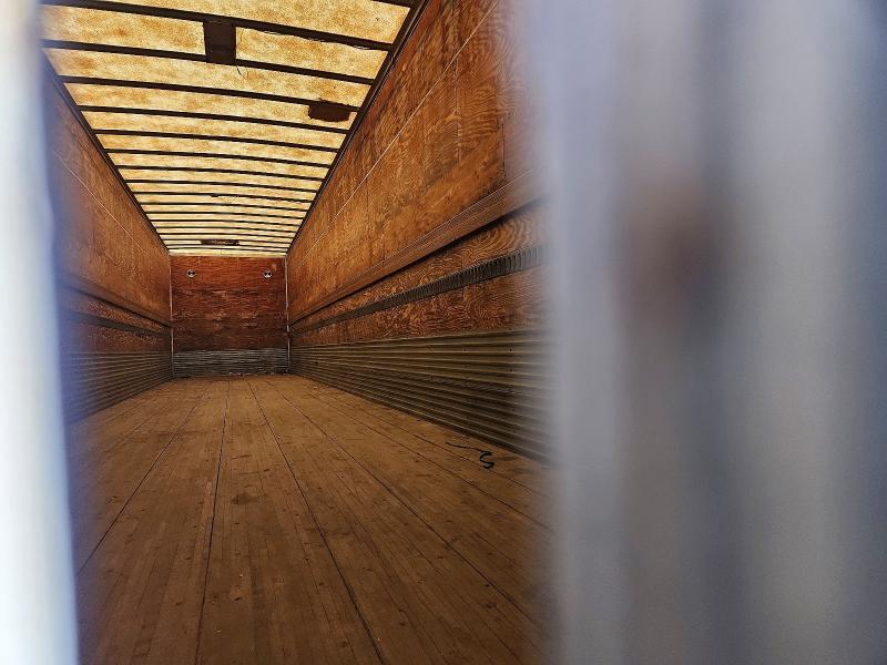 2002 GREAT DANE DRY VAN TRAILER — Фото 9 из 10